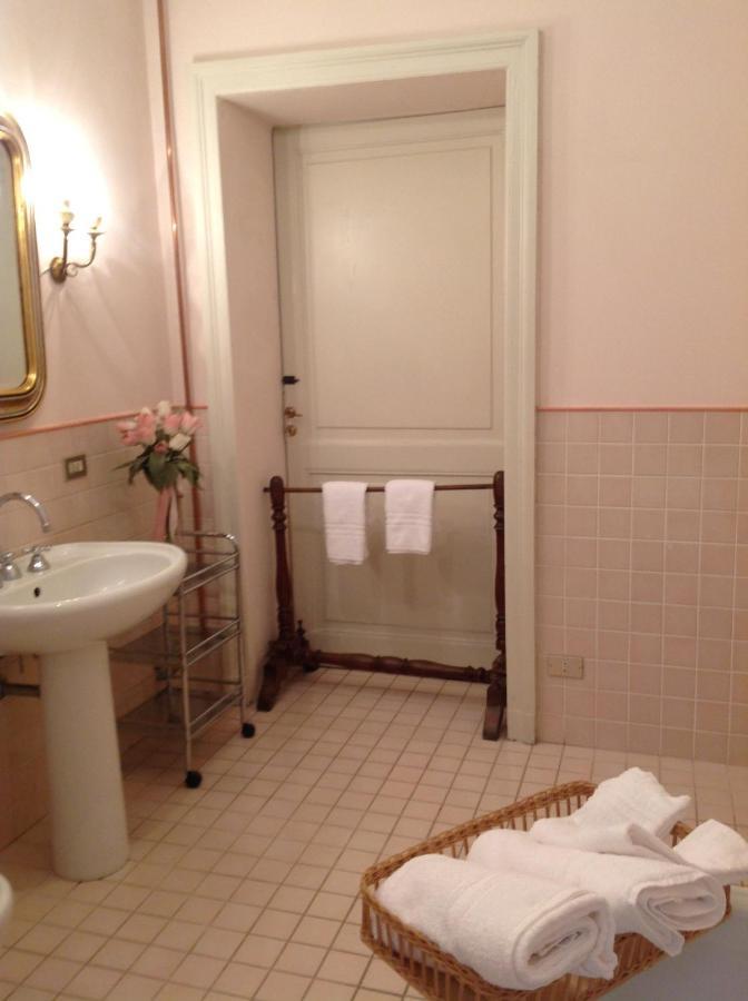 Magnolia Bed & Breakfast Casale Monferrato Bagian luar foto